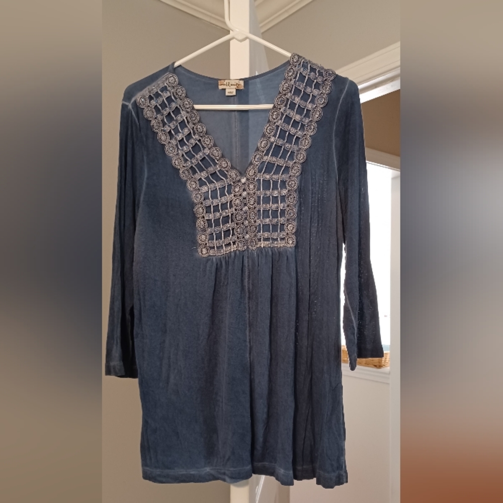 Woman's blouse